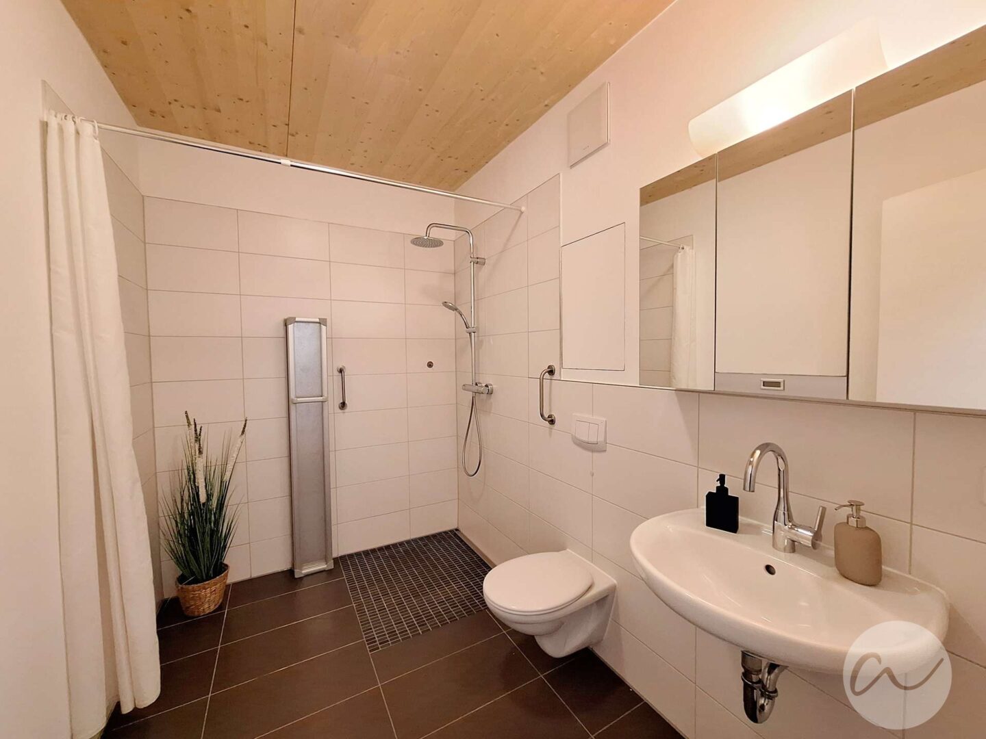 Bad mit Dusche